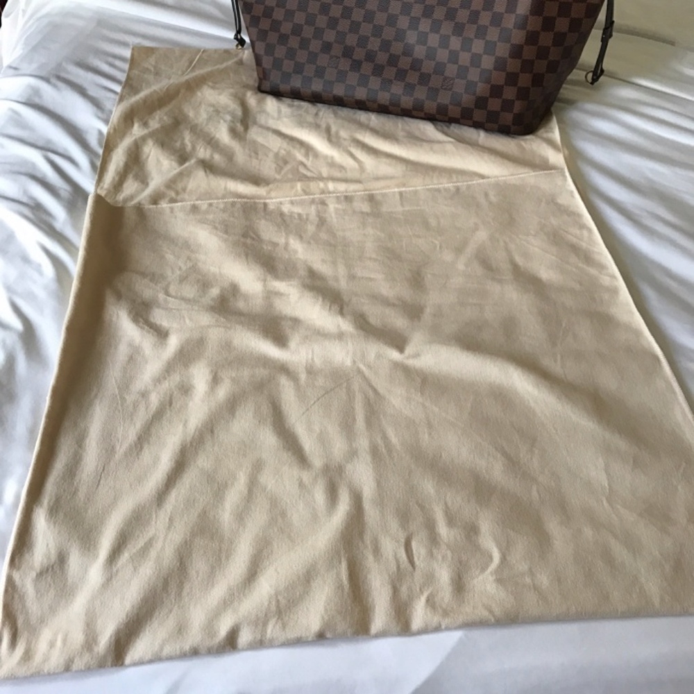 Authentic XL Louis Vuitton XL dust bag - Picture 2 of 2